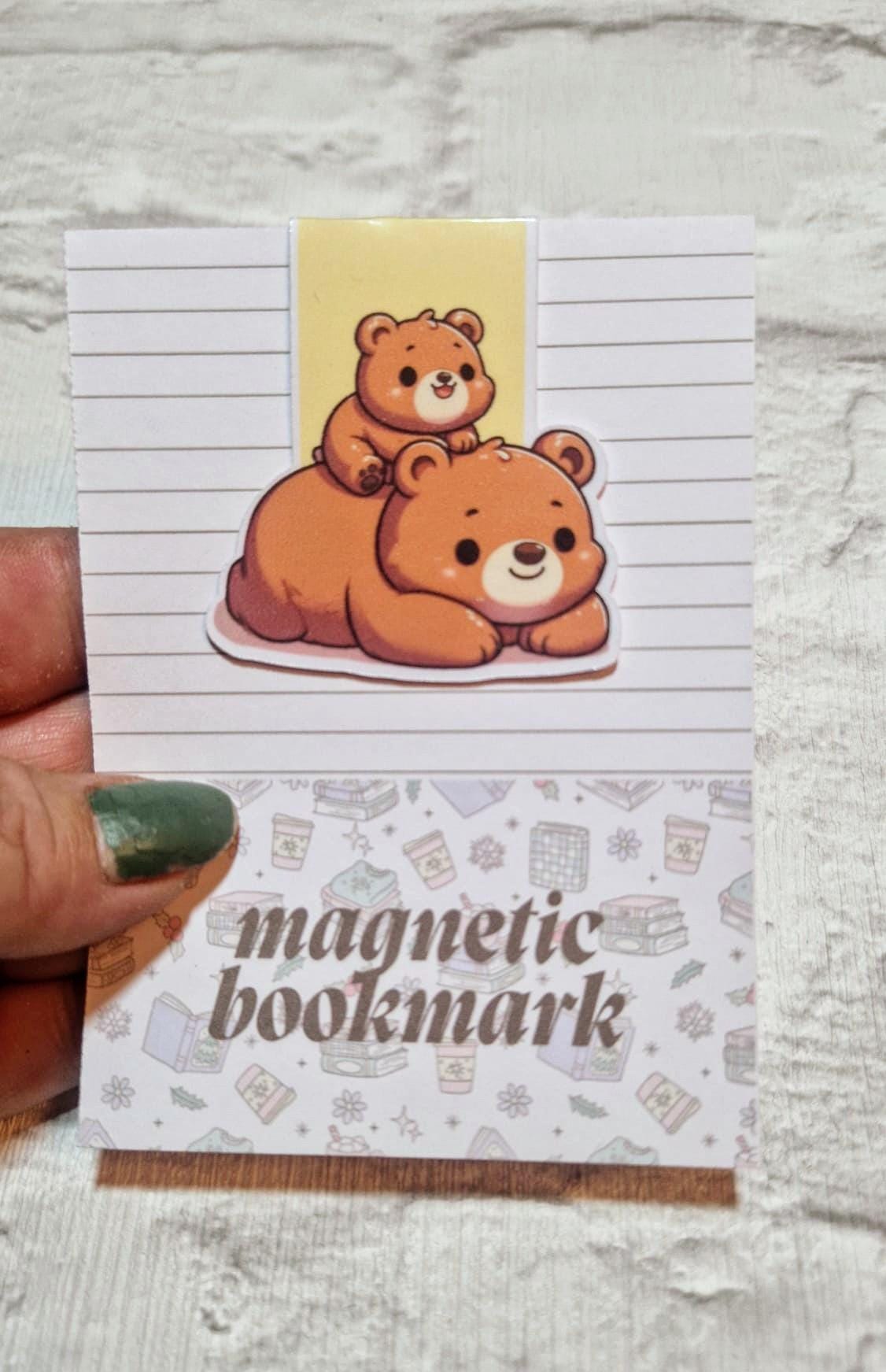 Playful Mum and Baby Bear Magnetic Bookmark – Cute Gift for Book Lovers