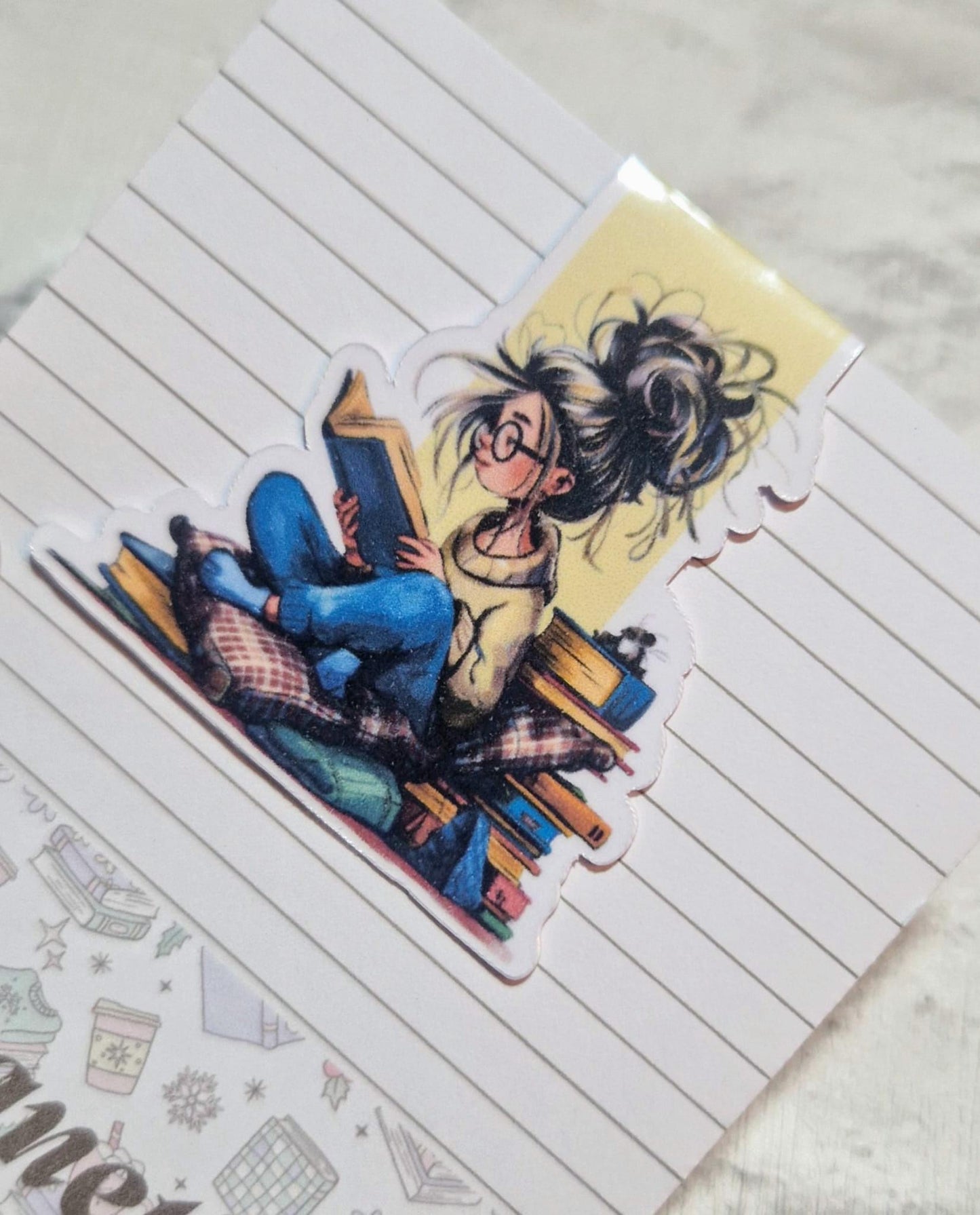 📖 Messy Hair Book Reader Magnetic Bookmark – Funny & Relatable Gift for Bookworms